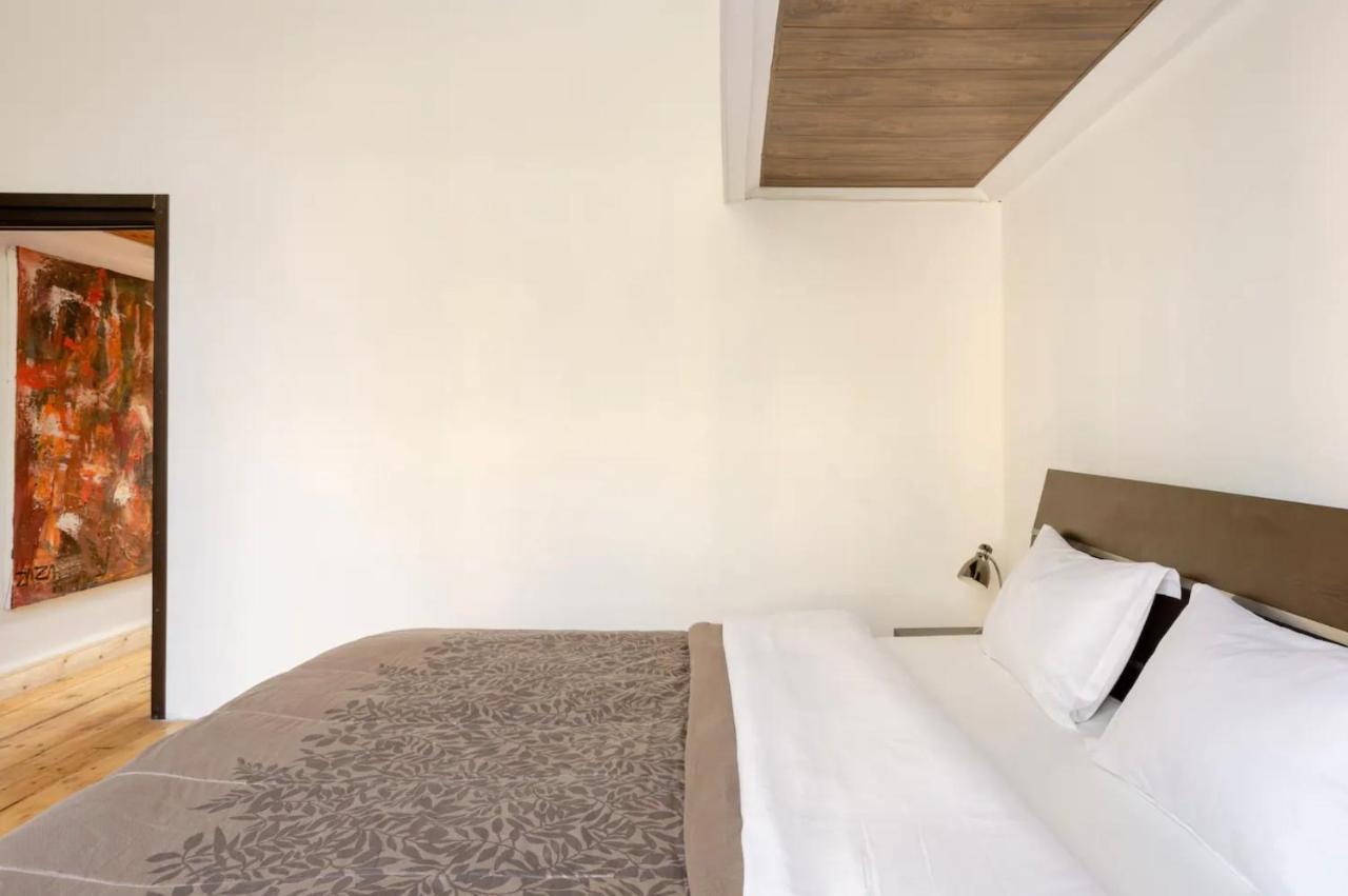 Lovely Dulcet Loft In Center Of Rustaveli Тбилиси Экстерьер фото