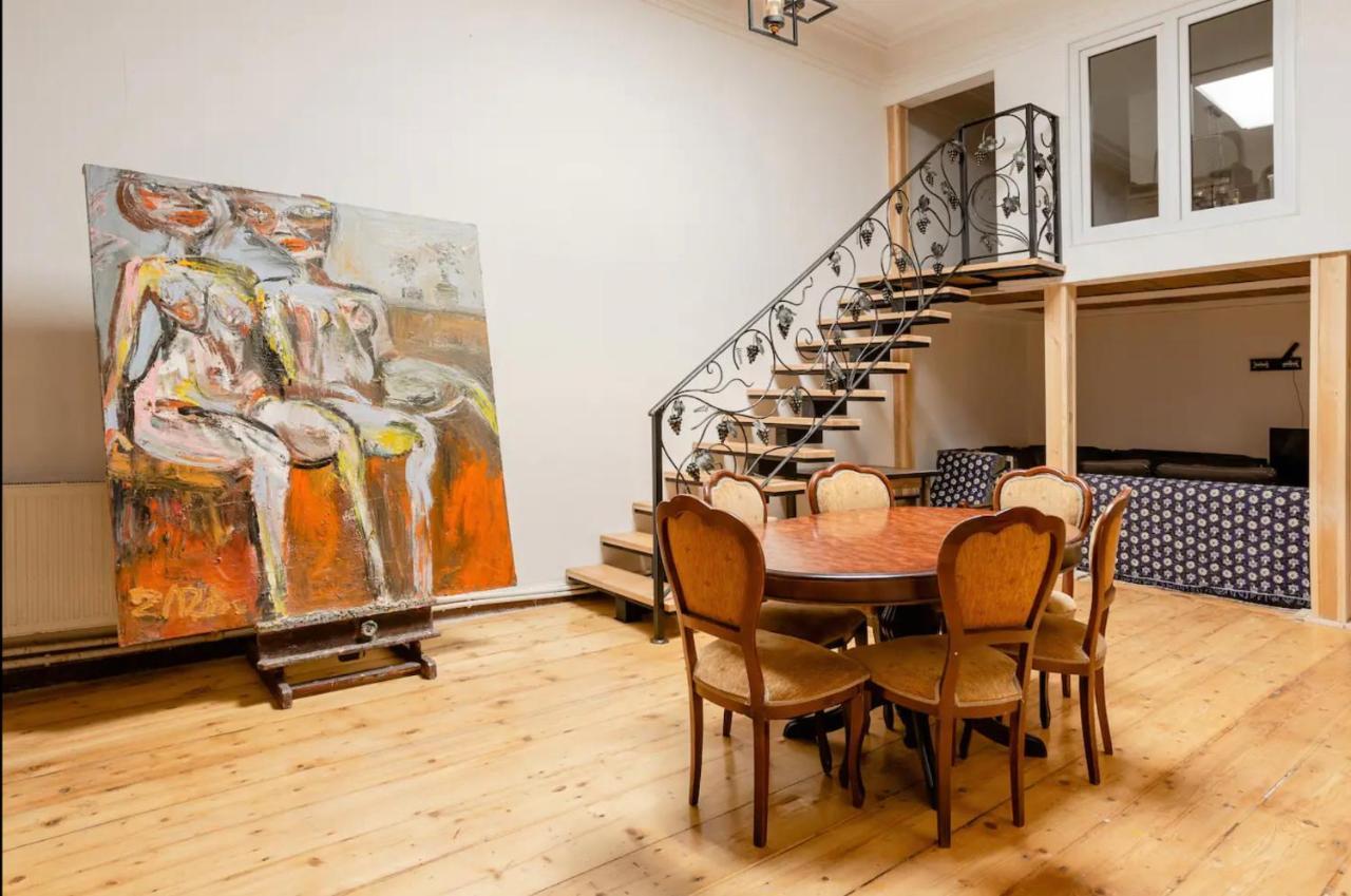 Lovely Dulcet Loft In Center Of Rustaveli Тбилиси Экстерьер фото